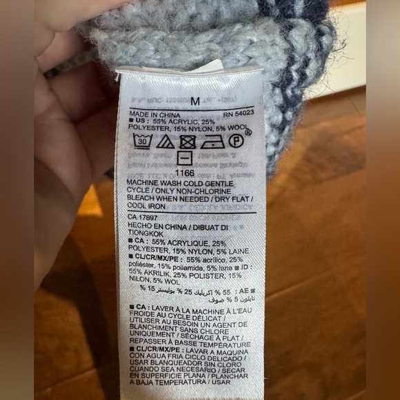 OLD NAVY M Spring Rainbow Oversized Textured Drop Shoulder Pullover Sweater - Picture 3 of 5